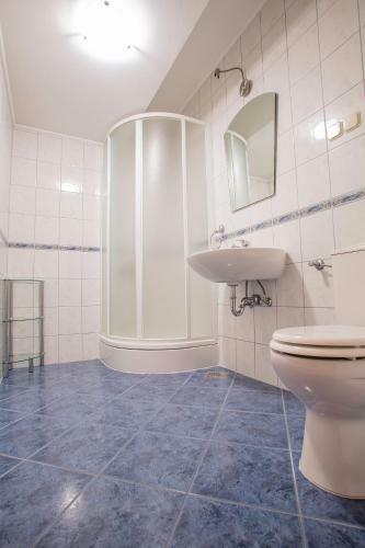 Larus-m Apartments