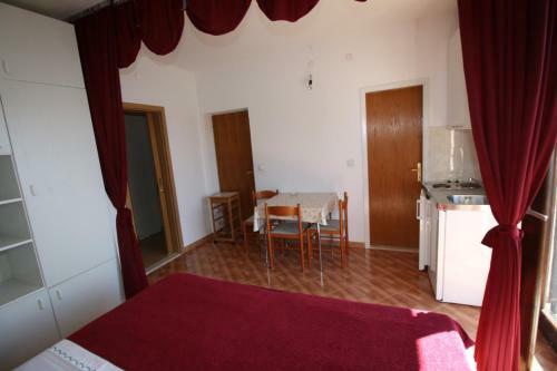Apartments Ani