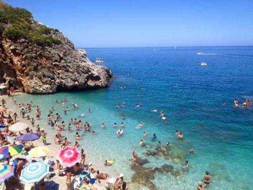 Hostal Case Vacanze Irene