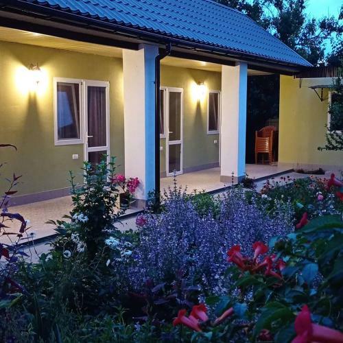 Hostal Oduvanchik