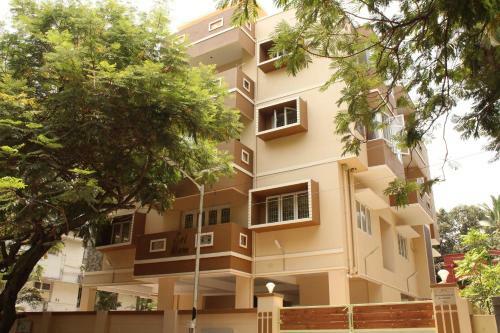 Phoenix Serviced Apartment - Sri Illam