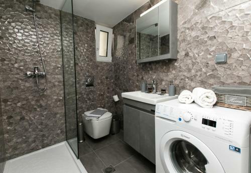 Luxury Shades Of Gray Apartment