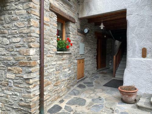 Strada Del Pussey Apartment