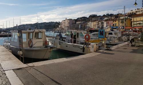 Apartamento Plein Pieds Au C?ur De Cassis