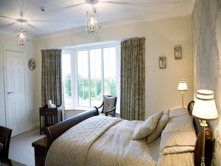 Hostal Rivermount House