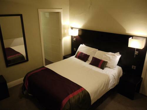 Hearns Hotel