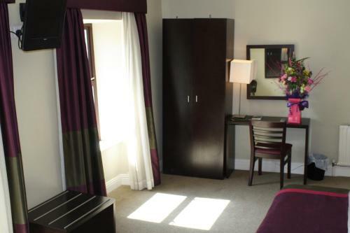 Hearns Hotel