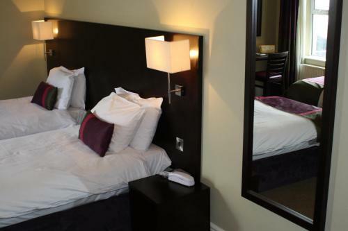 Hearns Hotel