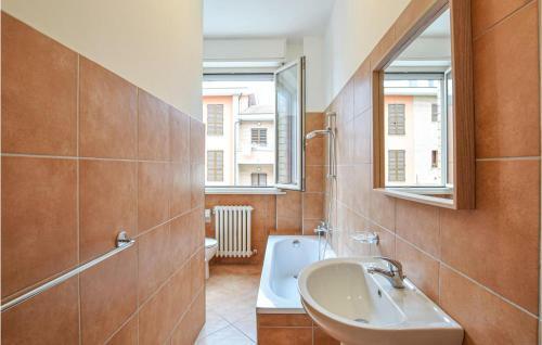 Stunning Apartment In Mondolfo With 3 Bedrooms
