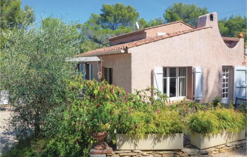Two-bedroom Holiday Home In La Ciotat