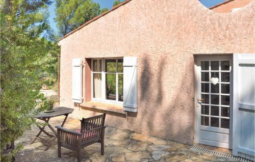 Two-bedroom Holiday Home In La Ciotat