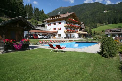 Hostal Pension Alpeggerhof