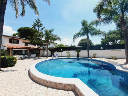 Campy - Villa Con Piscina Privata A 50 Metri Dal Mare