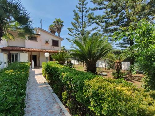 Campy - Villa Con Piscina Privata A 50 Metri Dal Mare