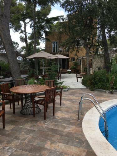 Agroturismo Habitacions Villa Cristina