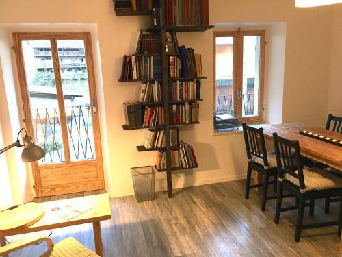 Arc Apartment