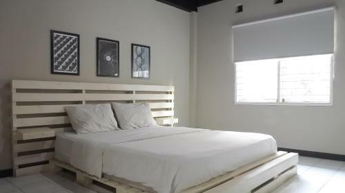 Bed & Breakfast Reddoorz At Home 33 Bandung