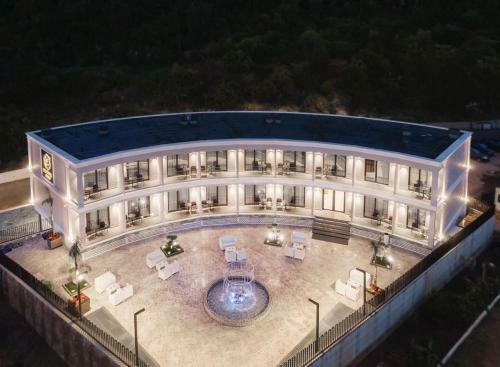Ebbi Hotel