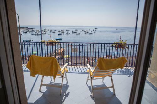 Bed & Breakfast Un Tuffo Nella Baia Di Capomulini