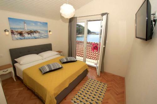 Apartment Ana Bratus