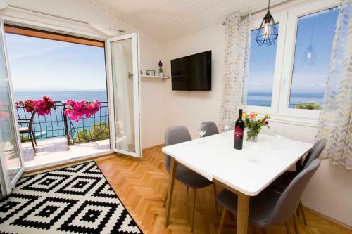 Apartment Ana Bratus
