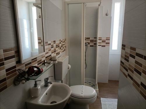 Hostal Mony's Island B&B