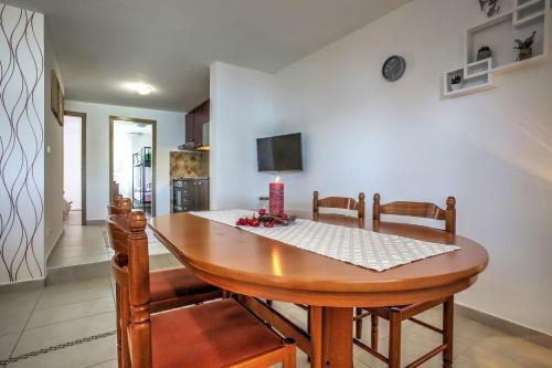 Apartment Ena 4