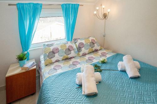Novi Paradise House
