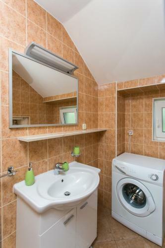 Iva Apartment