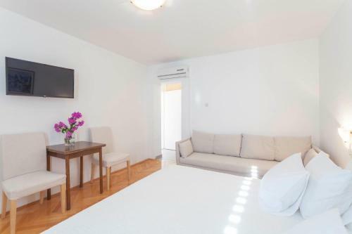 Hostal Guest House Ivan Ledic