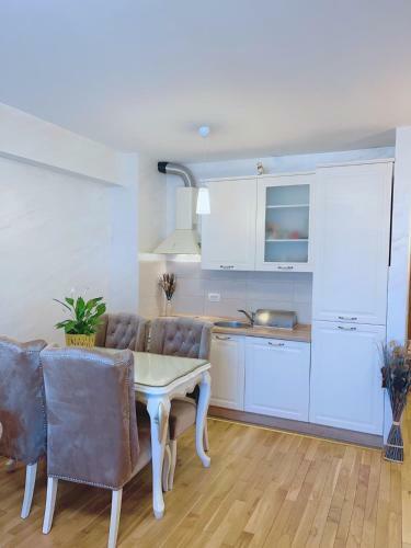Buddha City Apartment