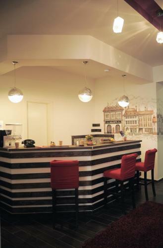 Vintage Downtown Hostel