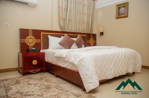 Ange Hill Hotel