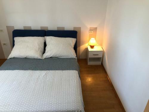 Beautiful Street Apartment - Sea View