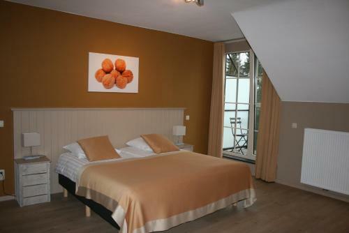 B&B Fruithof Tack