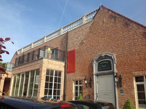 B&B Fruithof Tack