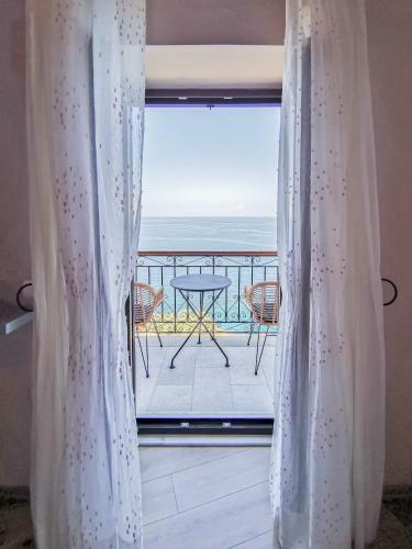 Hostal Arion Hotel