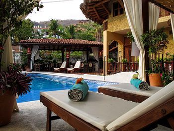 Hotel Villas Las Azucenas