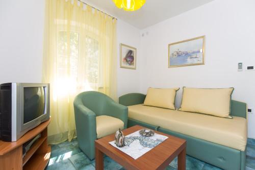 Apartamentos Villa Stefi (30m From The Sea)