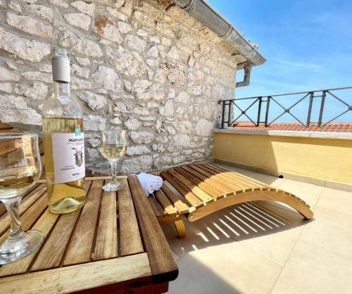 Apartments Ladonja