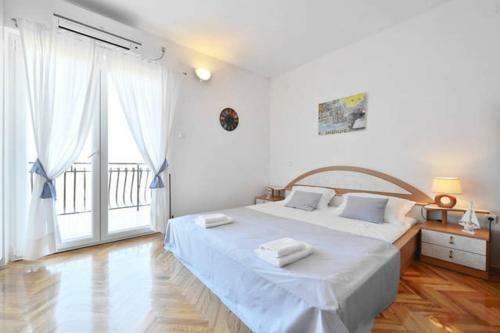 Matej Apartments - Sunny Apartments Podstrana