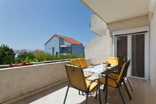 Matej Apartments - Sunny Apartments Podstrana