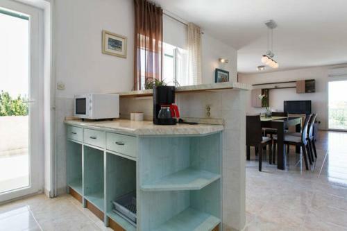 Matej Apartments - Sunny Apartments Podstrana