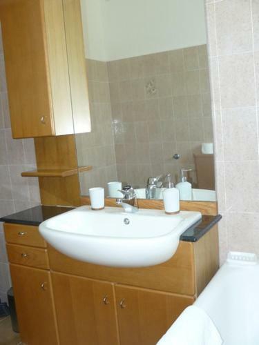 Matej Apartments - Sunny Apartments Podstrana