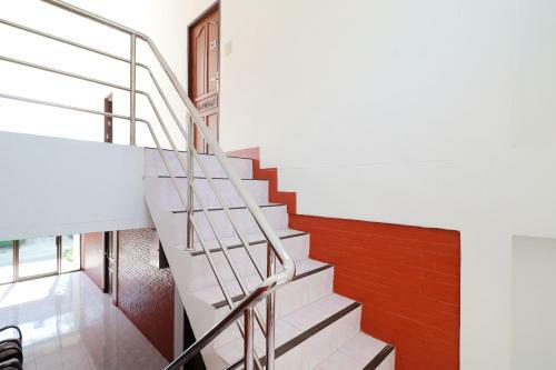 Hotel Oyo 557 Tong House Resort