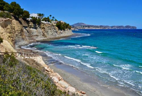 Beach-front House Calalga