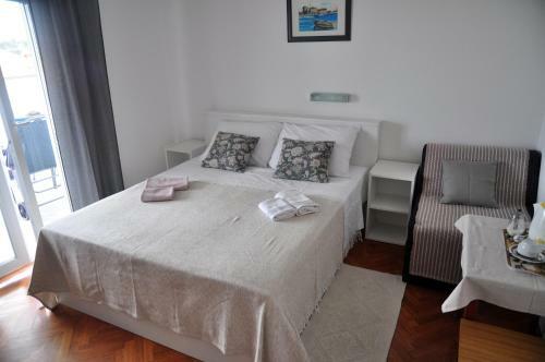 Hostal Rose Rooms At Island Of Rab