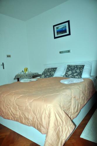 Hostal Rose Rooms At Island Of Rab