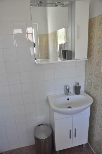 Hostal Rose Rooms At Island Of Rab