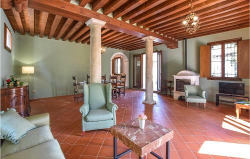 Stunning Home In Cordovado With 4 Bedrooms